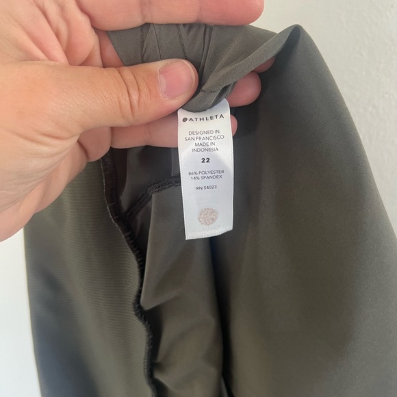 Athleta Nolita Wide Leg Green Pull-On Athletic Pants Size 22 - Picture 13 of 14